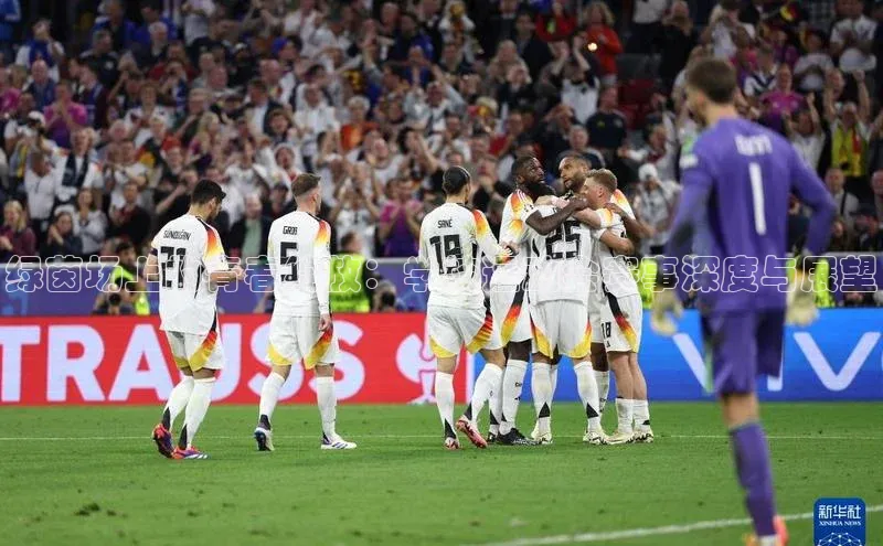 绿茵场上的青春绽放：学校运动会赛事深度与展望